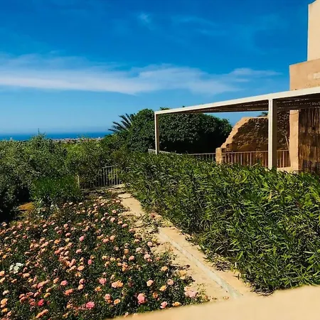 Graffeo-haeuser Haus Der Rosen By Interhome מנפי